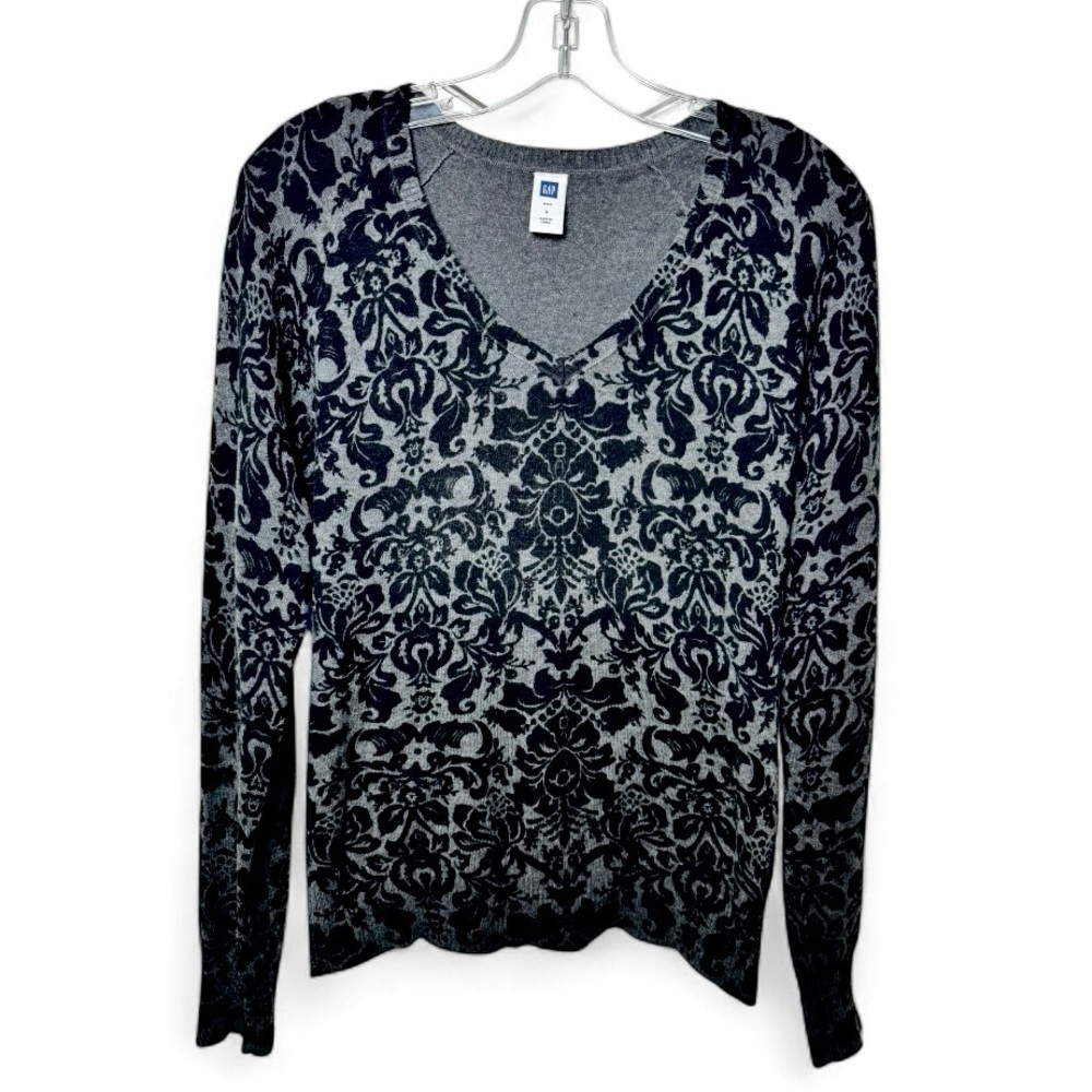 GAP Factory Women’s S Damask V-Neck Sweater Gray Black Classic Dark Academia